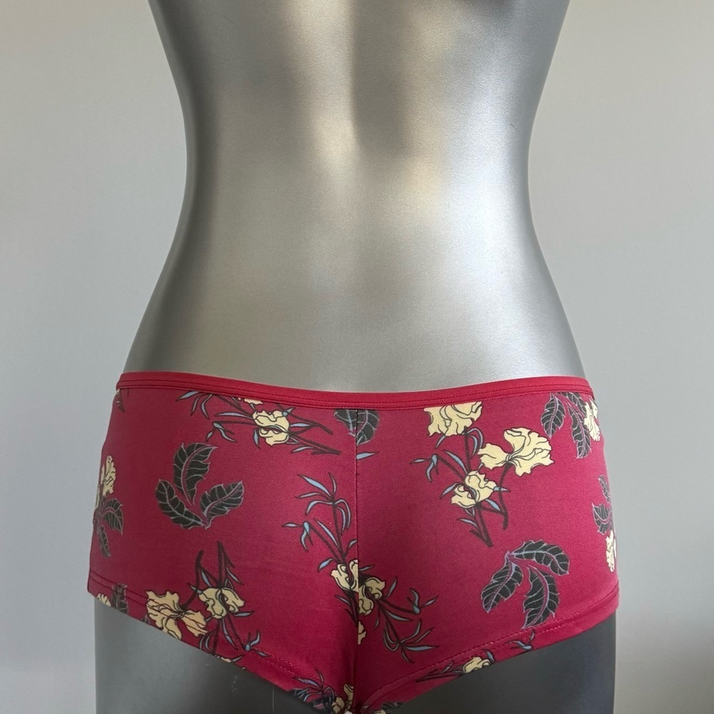 Free 🆕Low Rise Boyshorts Panties - Picture 4 of 16